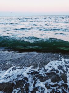 Photo "What does it mean to dream about the sea and what do the depths of the water symbolize for your soul?"