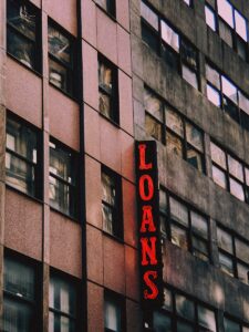 Photo "How to cope with financial crises and quickly recover from difficulties"