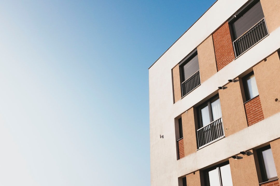 Photo negotiate apartment price