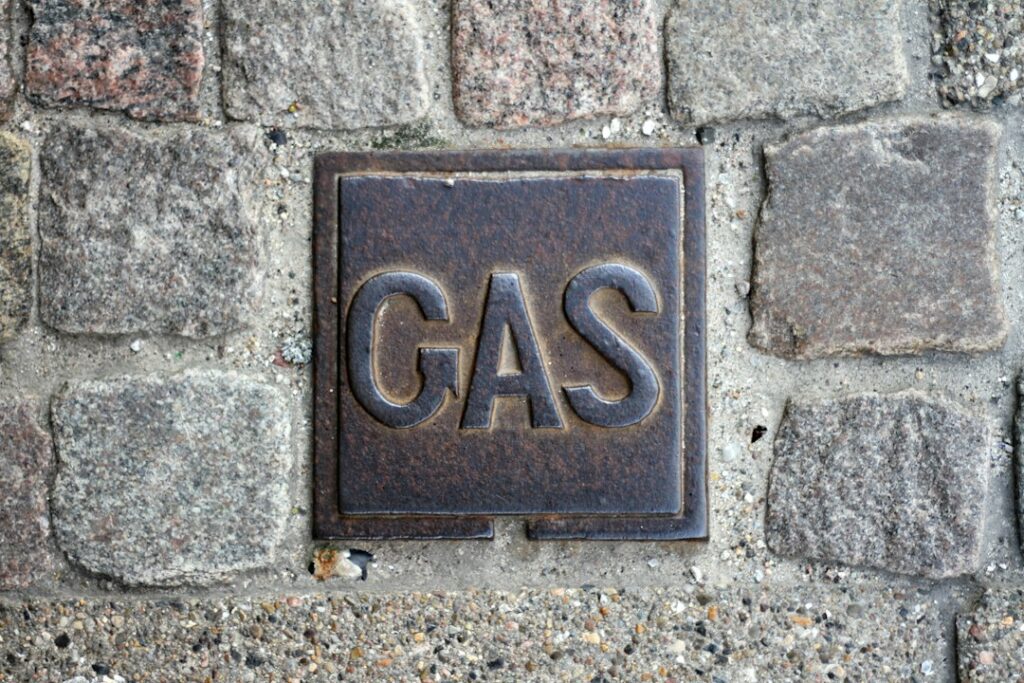 Photo verification of gas installation